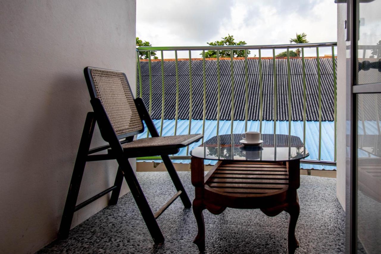 Night Star Dhangethi Bed & Breakfast Eksteriør bilde